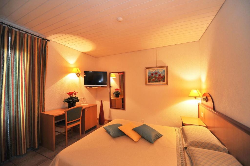 Hotel Ristorante Grotto Serta Lamone Eksteriør billede