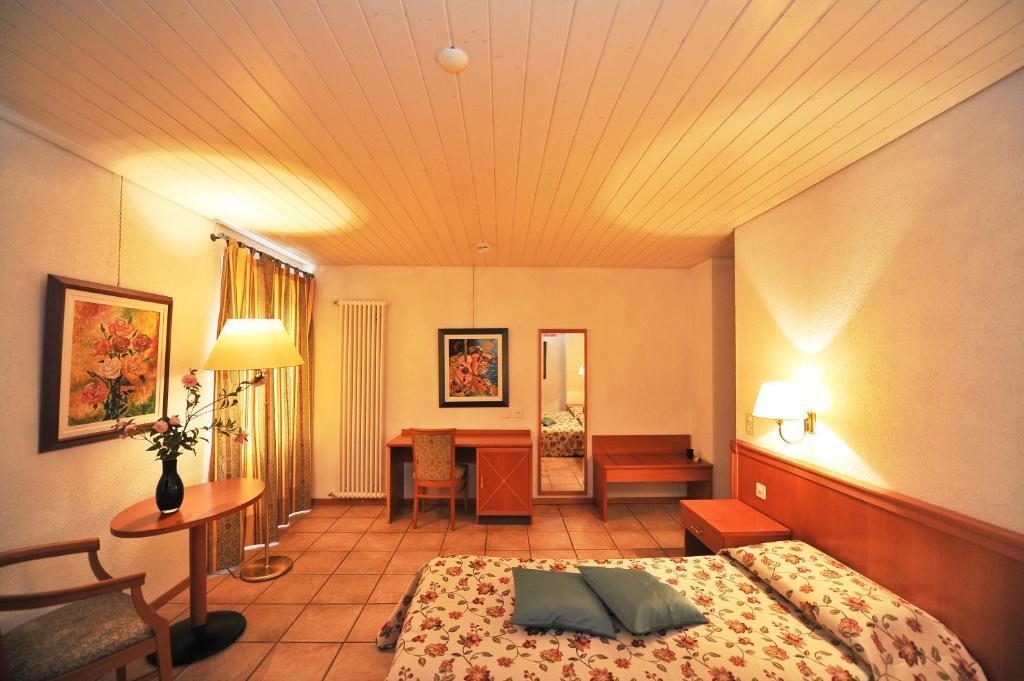 Hotel Ristorante Grotto Serta Lamone Eksteriør billede