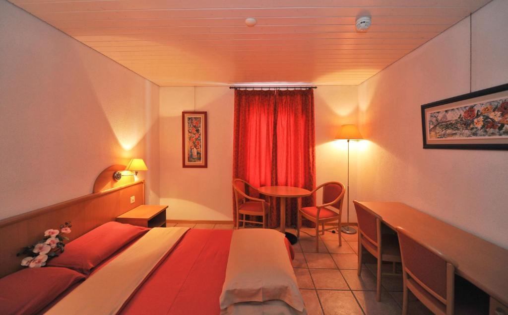 Hotel Ristorante Grotto Serta Lamone Eksteriør billede