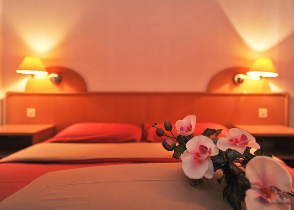 Hotel Ristorante Grotto Serta Lamone Eksteriør billede
